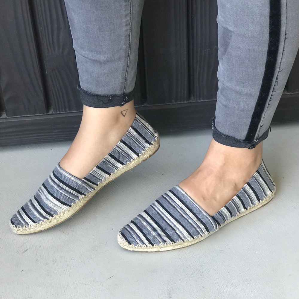 Nautical Stripped Pointy Toe Espadrille Loafer - Picture 2 of 7